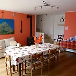 La Buneta Macra