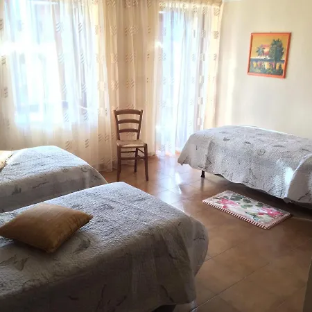 La Buneta Bed & Breakfast Macra