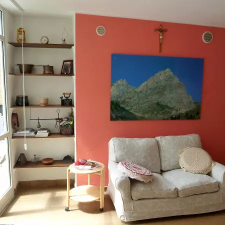 La Buneta فندق مبيت وإفطار 3*