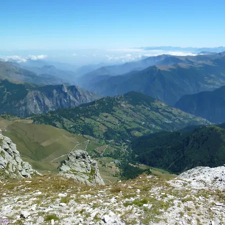 Oda ve Kahvaltı La Buneta 3*